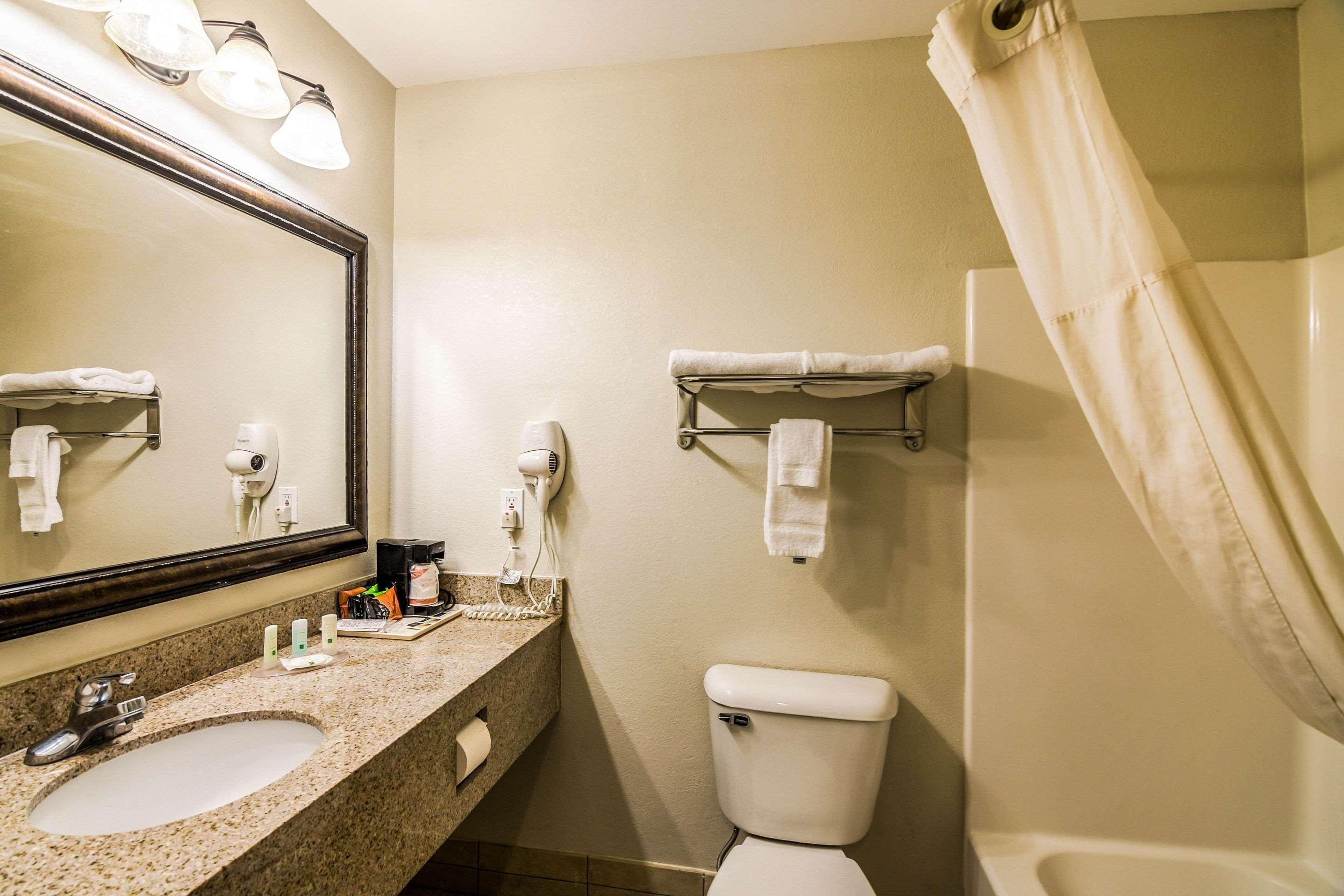 Quality Inn Александер-Сіті Екстер'єр фото