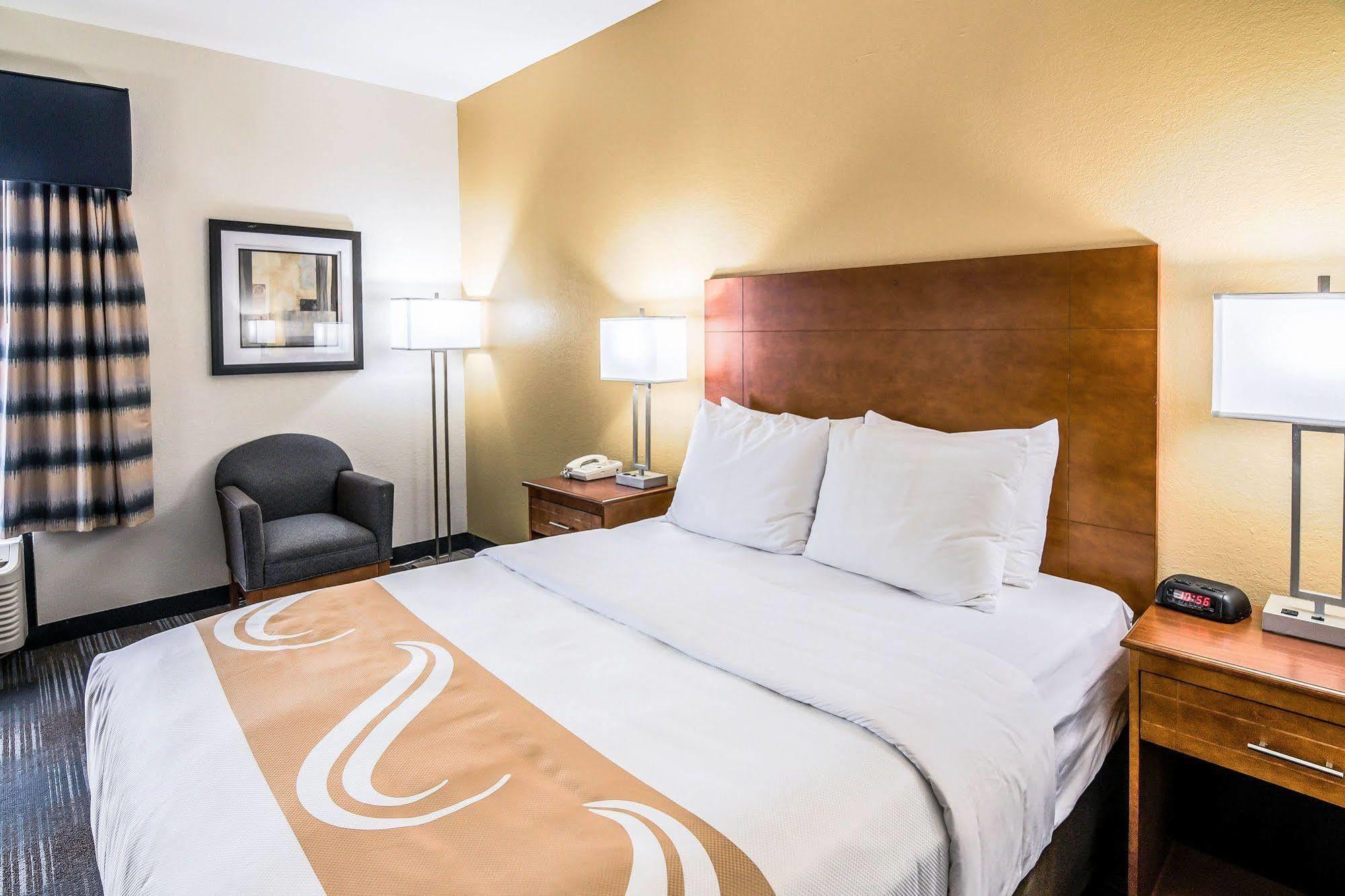 Quality Inn Александер-Сіті Екстер'єр фото